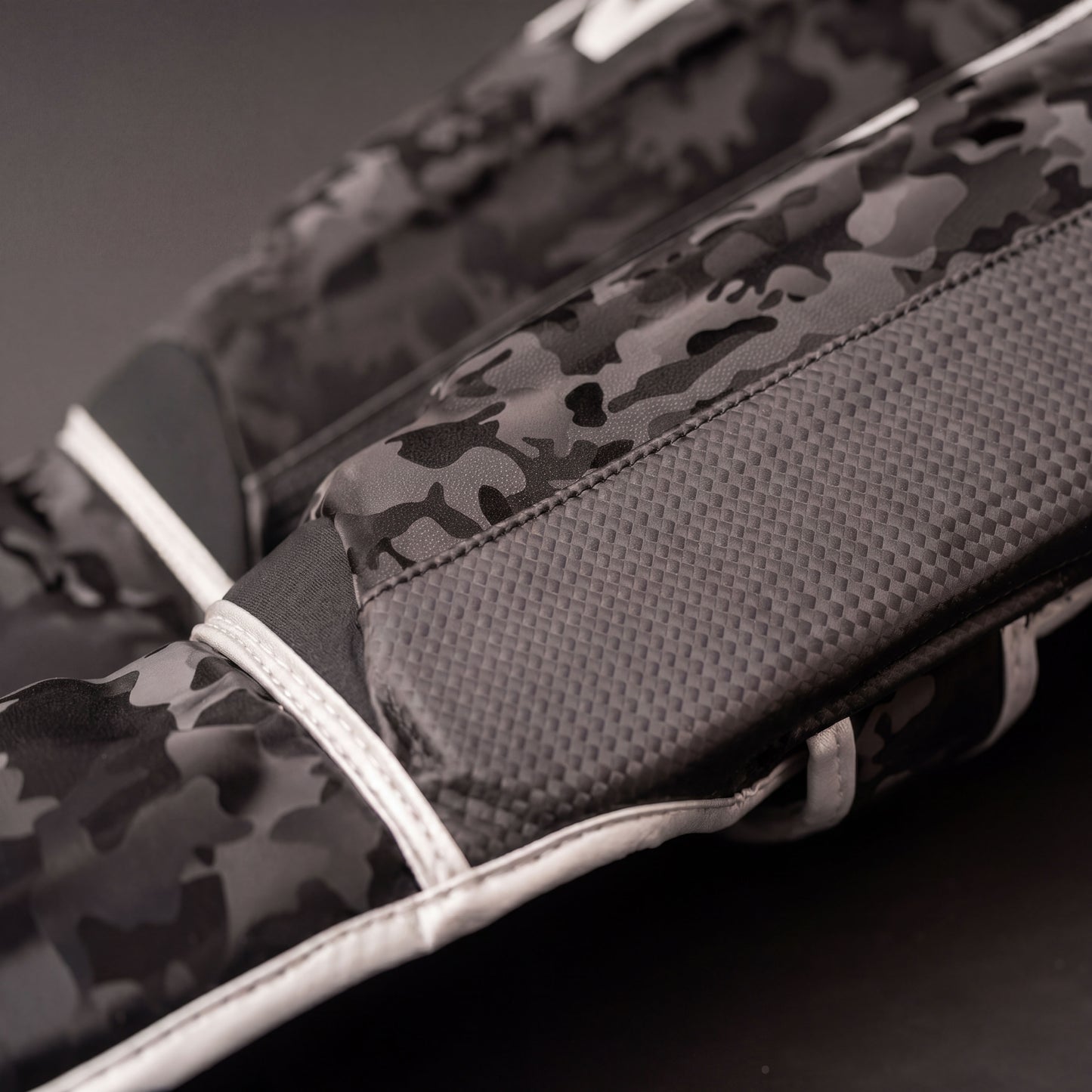 Zebra Pro Shin Guards - Camo